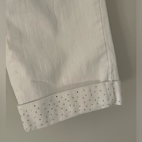 NYDJ White Crop Lift Tuck Technology Rhinestone Cuffed - Picture 3 of 7